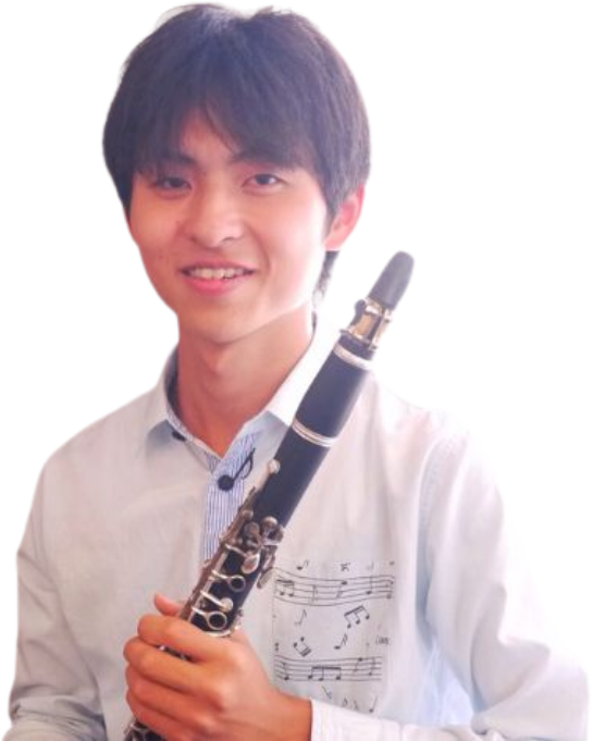 クラリネットを持つ壱岐薫平